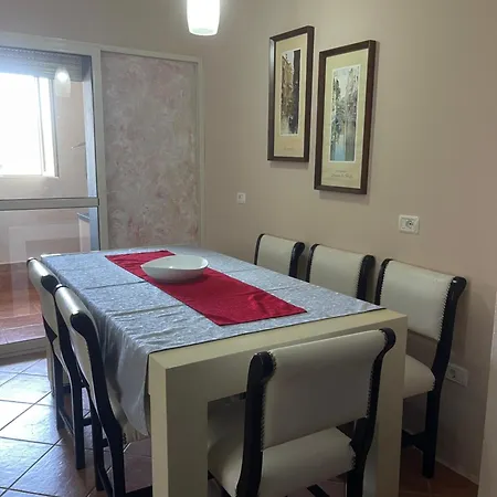 Appartement Near Beach, *